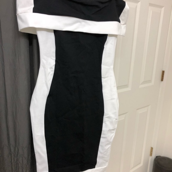 Dress - Picture 3 of 5